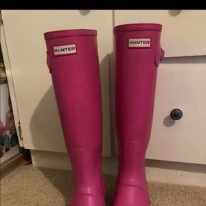 Beautiful pink hunter rain boots